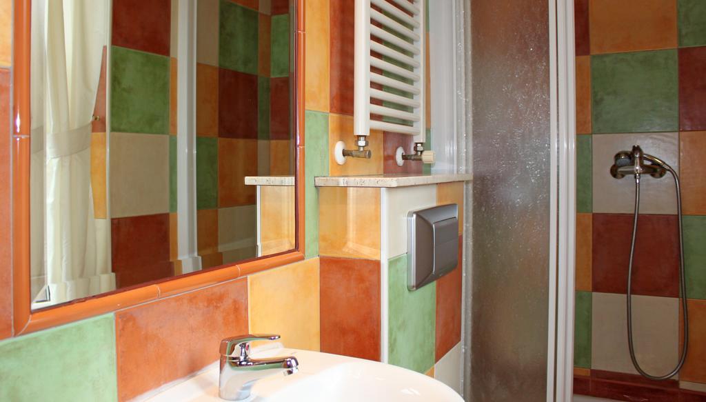 Hostal Prada Borges Leon Room photo