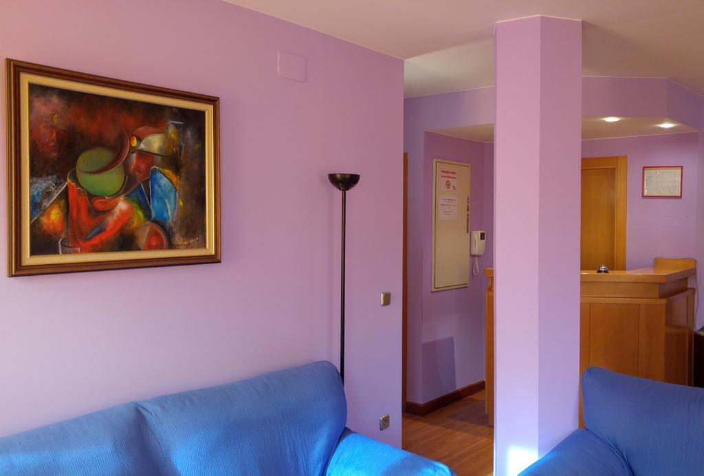 Hostal Prada Borges Leon Exterior photo