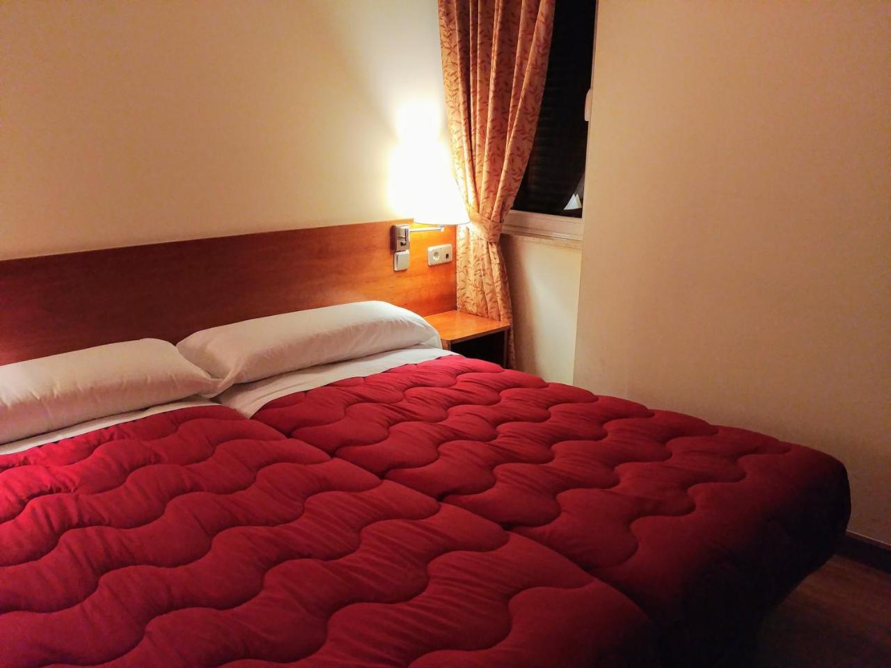 Hostal Prada Borges Leon Exterior photo