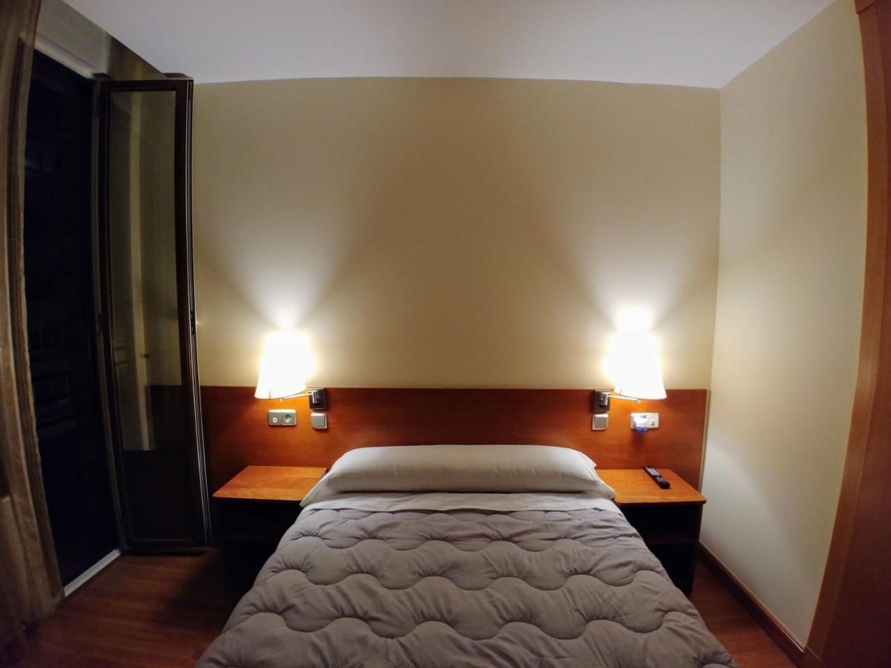 Hostal Prada Borges Leon Exterior photo